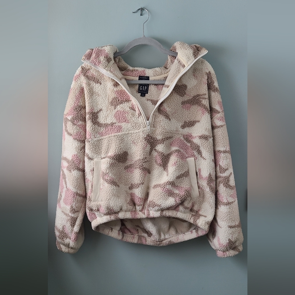 GAP Sweater